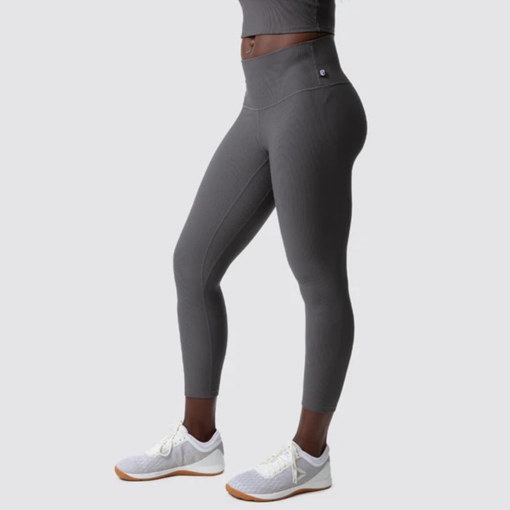 Born primitive limitless legging